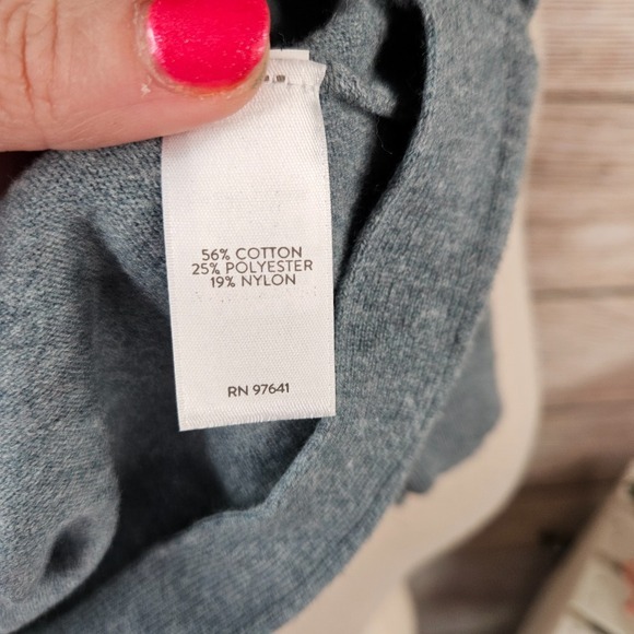 J. Jill V-Neck Pullover Sweater Lightweight Knit XS Petite - Picture 7 of 8